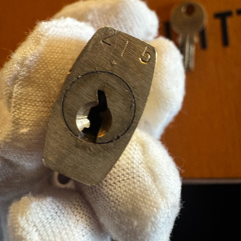 Louis Vuitton vintage lock and key set makes a beautiful gift comes with charm - Picture 6 of 9